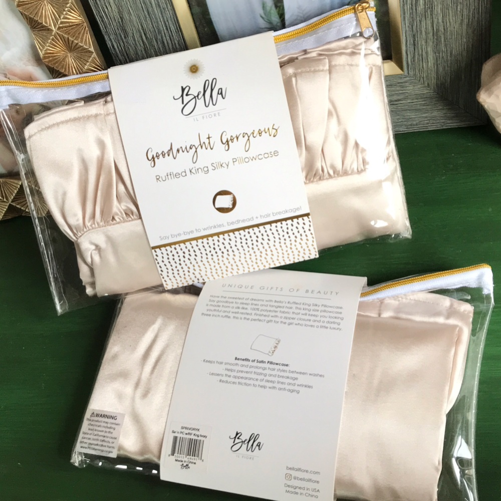 Bella Il Fiore Ruffled Ivory Satin King Pillowcases NEW